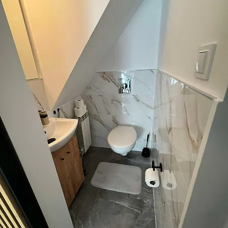Slebodny Uplaz Apartment *